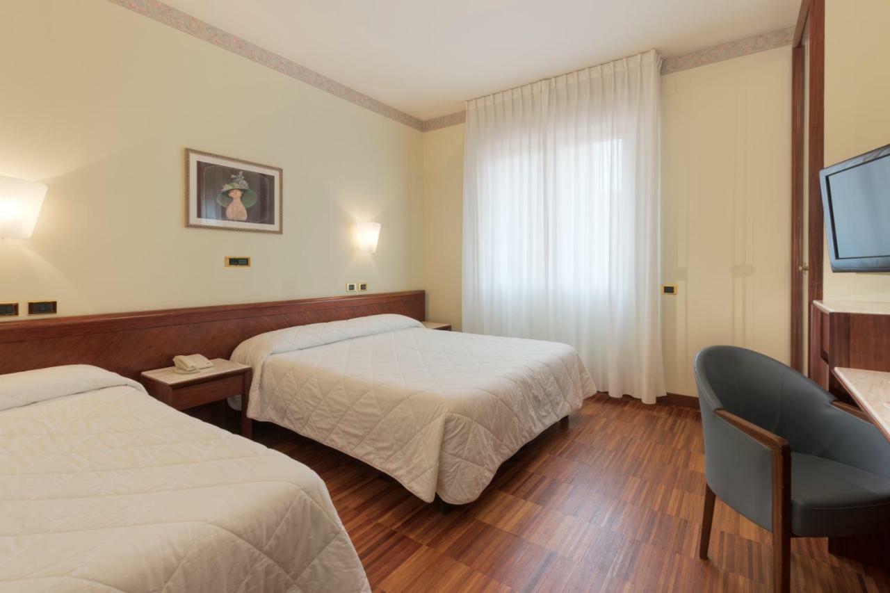 Palace Hotel Civitanova Marche Exterior foto